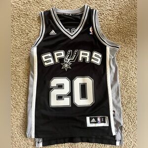 Manu Ginobili Spurs jersey - men’s size small - rarely worn!